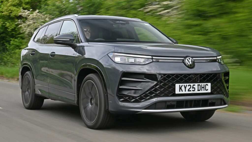 Volkswagen Tayron 2025 UK – pictures Volkswagen Tayron 2025 UK - pictures