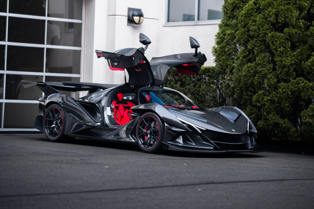 1-of-10 Apollo Intensa Emozione Finished In Exposed Carbon Fiber For Sale 1-of-10 Apollo Intensa Emozione Finished In Exposed Carbon Fiber For Sale