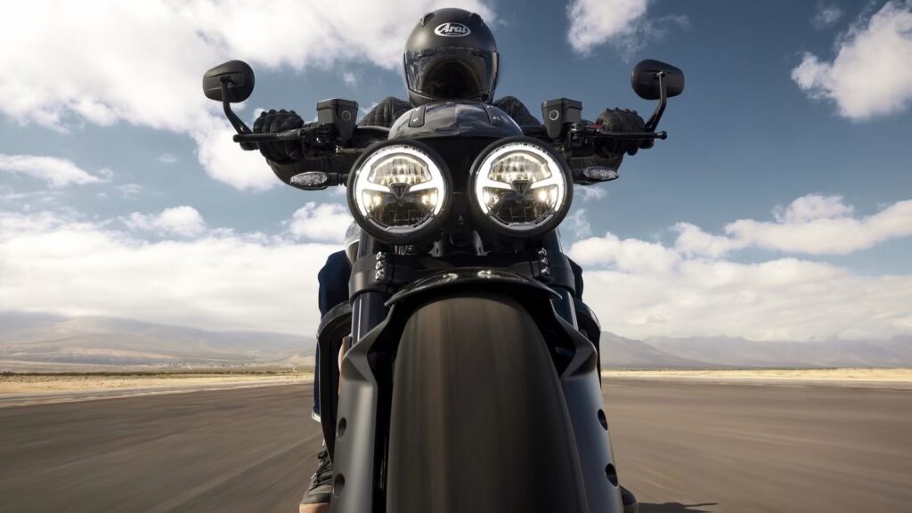 10 Cruiser Motorcycles Built For Riders Who Plan To Keep Them Forever 10 Cruiser Motorcycles Built For Riders Who Plan To Keep Them Forever