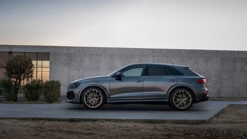 The New Performance SUV Benchmark