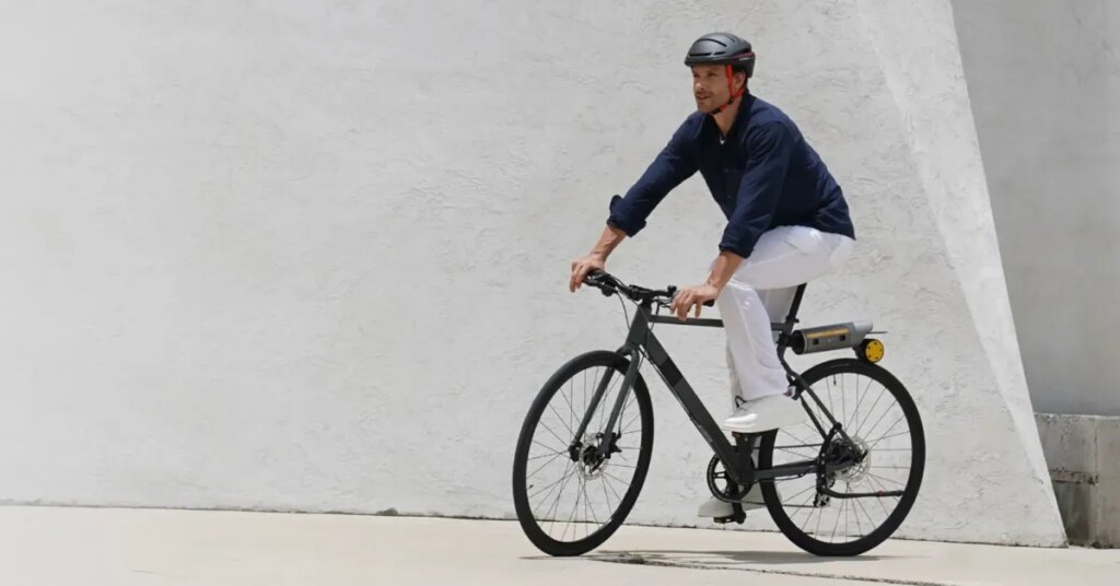 This lightweight device can turn almost any bike electric in seconds