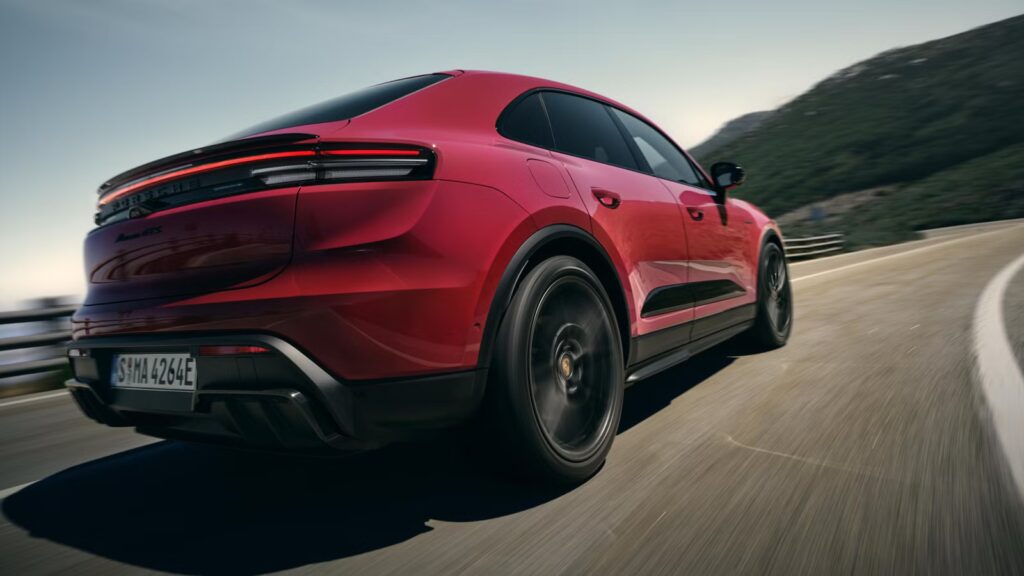 The SUV With Mercedes-Level Luxury And Sports-Car Handling The SUV With Mercedes-Level Luxury And Sports-Car Handling