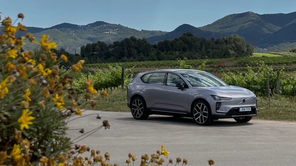 A Luxe EV That Gets Smart, Not Showy