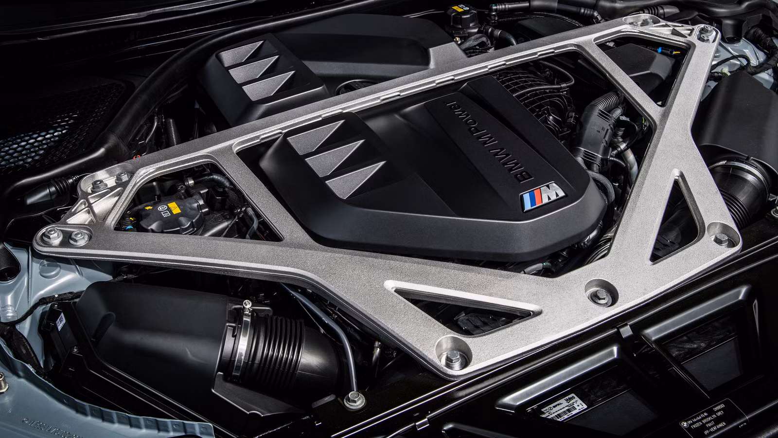 BMW’s Sportiest M Cars Getting A 6-Cylinder Combustion Lifeline This Summer BMW's Sportiest M Cars Getting A 6-Cylinder Combustion Lifeline This Summer