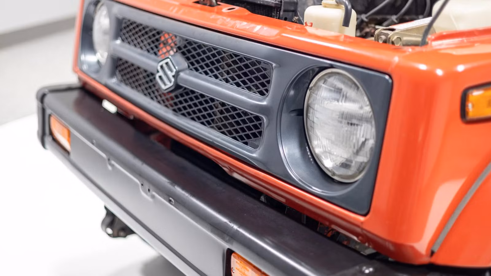 Jeep Wrangler Vs. Suzuki Jimny Jeep Wrangler Vs. Suzuki Jimny