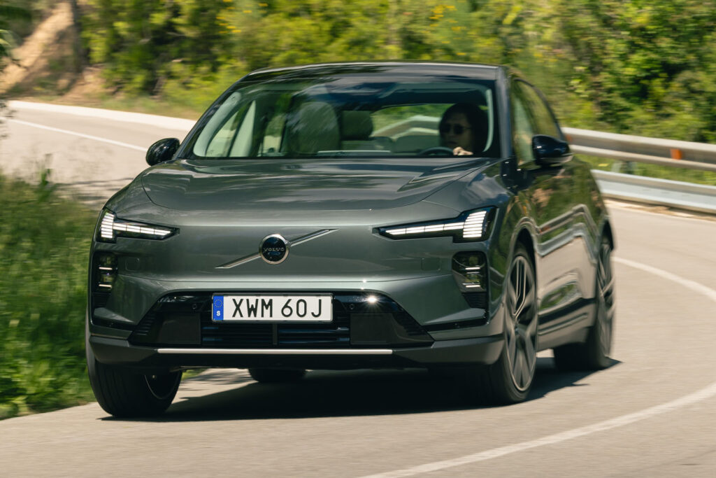 Volvo EX60 | Autocar 01 Volvo EX60 autocar road test review front driving
