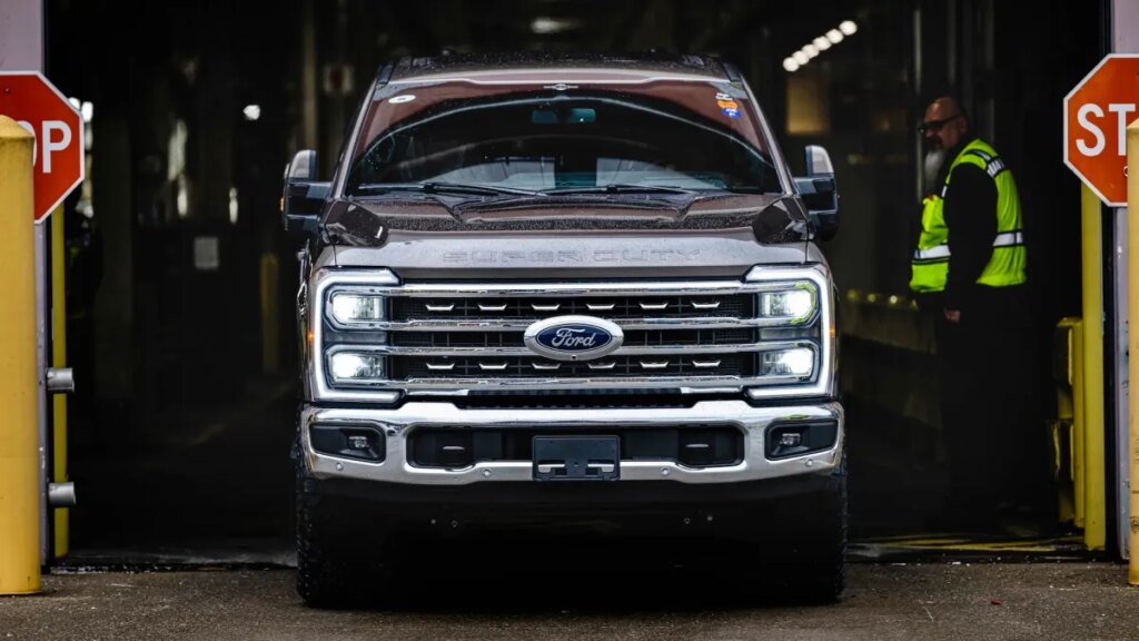 75% More Pedestrians Have Been Killed Since 2009. Giant Trucks and SUVs Are a Major Reason 75% More Pedestrians Have Been Killed Since 2009. Giant Trucks and SUVs Are a Major Reason