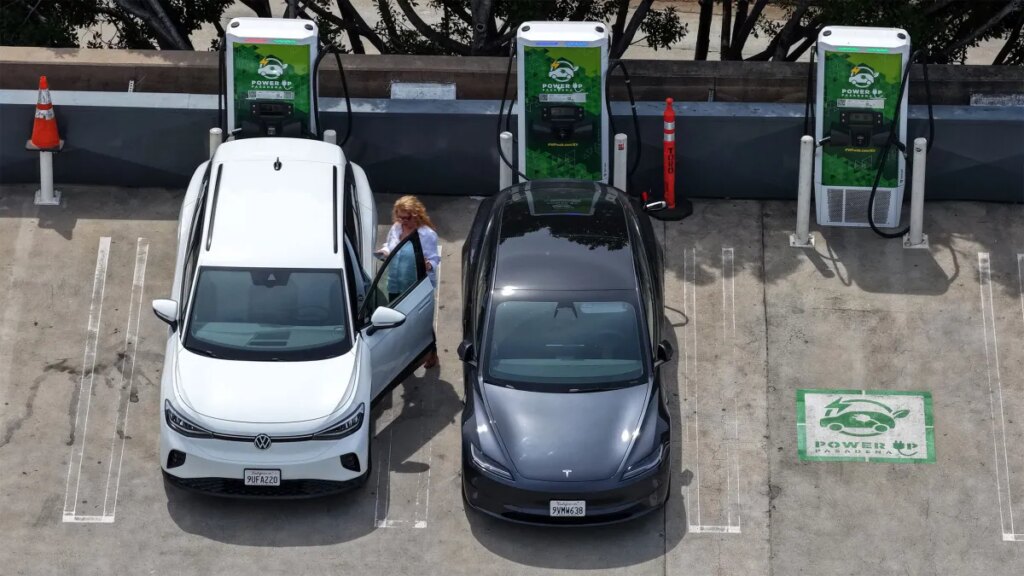 EV Sales Bounce Back, Dodge Is Teasing Something, UK EV Rollback Likely