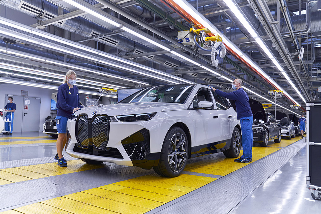 Ferrari and BMW Join Tesla and Chinese EV Makers in the Shift From Copper to Aluminum Wiring : Automotive Addicts Ferrari and BMW Join Tesla and Chinese EV Makers in the Shift From Copper to Aluminum Wiring : Automotive Addicts