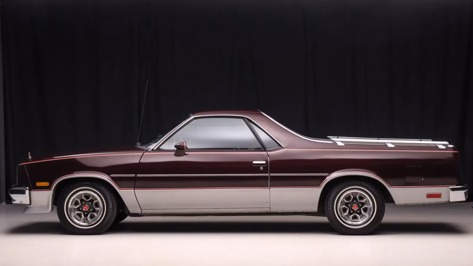 GMC Made A V8 Coupe Nobody Remembers (And It’s Cheap) GMC Made A V8 Coupe Nobody Remembers (And It’s Cheap)