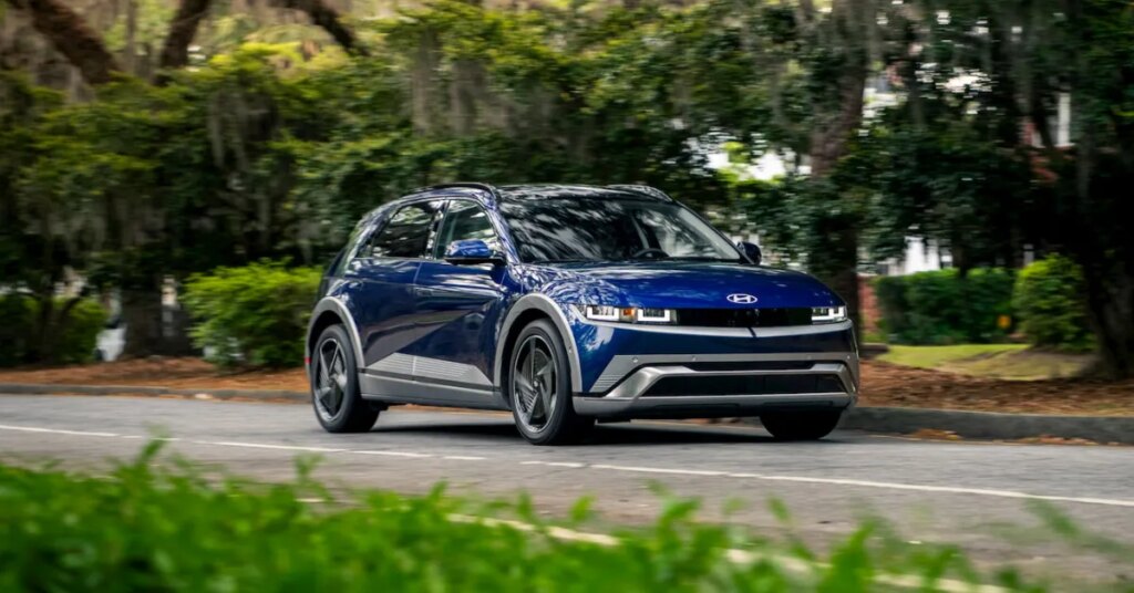 Hyundai closes in on Chevy as the #2 EV brand in the US Hyundai closes in on Chevy as the #2 EV brand in the US