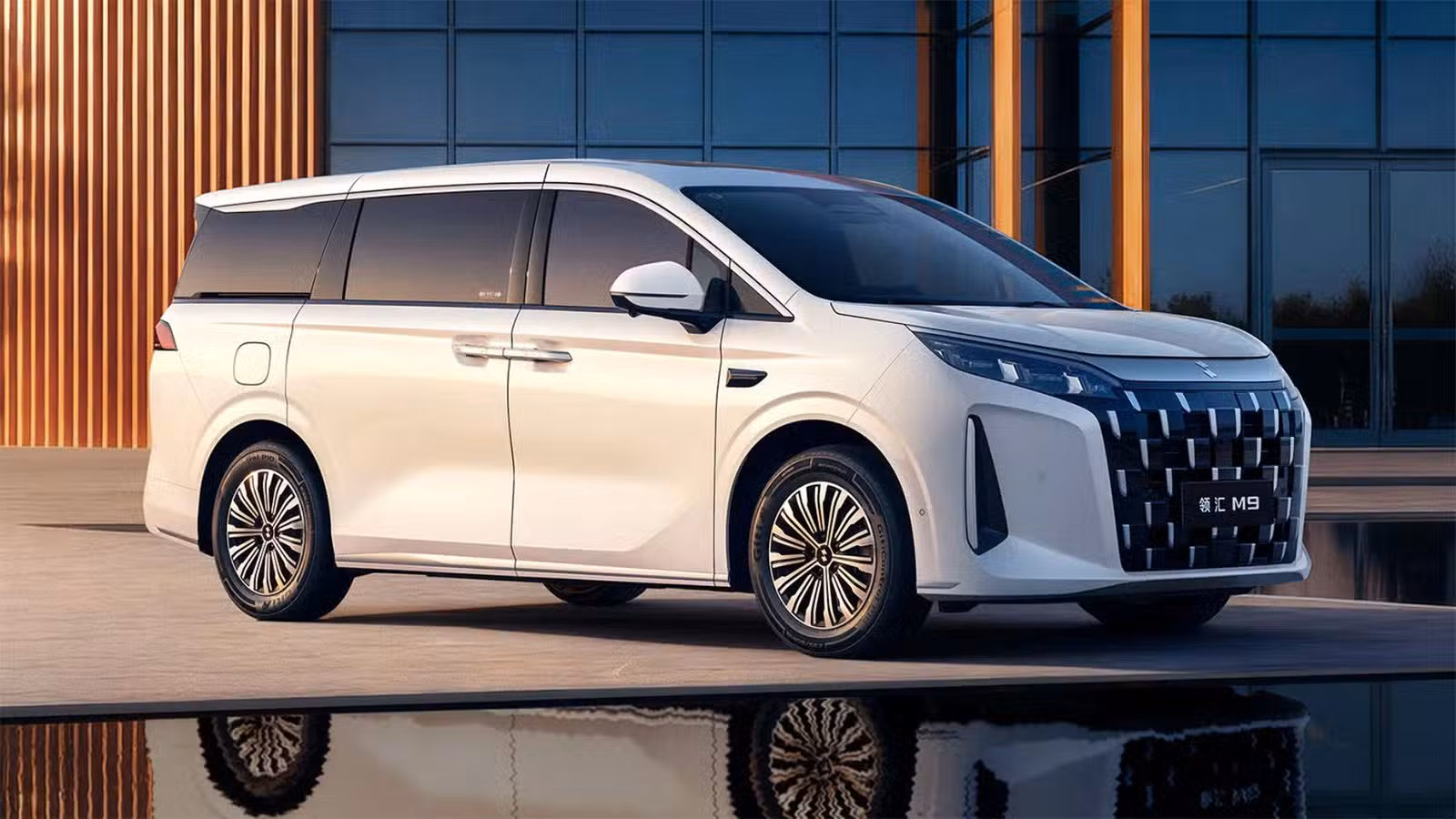 Linghui M9 MPV goes on sale as BYD broadens fleet lineup BYD Linghui M9 MPV.