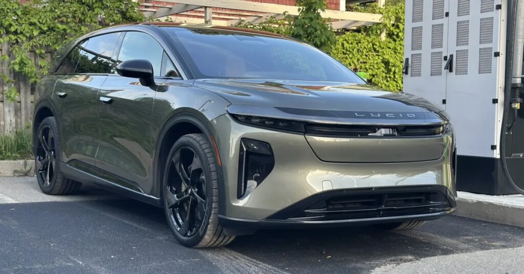 Lucid Gravity 2026 Review | Electrek Lucid Gravity 2026 Review | Electrek