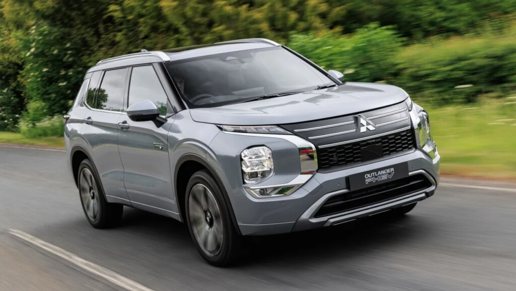 New Mitsubishi Outlander PHEV 2026 – pictures New Mitsubishi Outlander PHEV 2026 - pictures