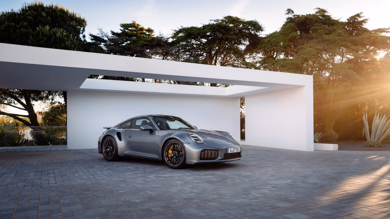 Porsche Confirms The 911 Will Stay Combustion—Here’s What That Means For The GT3 And Purists Porsche Confirms The 911 Will Stay Combustion—Here's What That Means For The GT3 And Purists