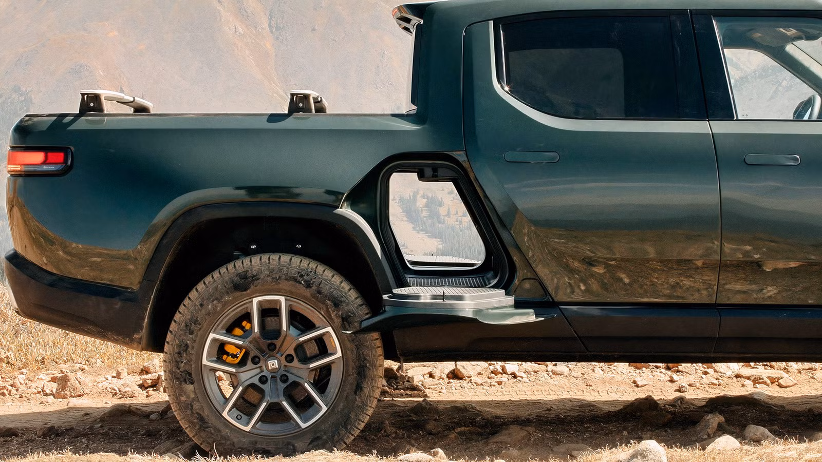 Rivian Owners Are Learning The Hard Way Why Trucks Have Split Bodywork Rivian Owners Are Learning The Hard Way Why Trucks Have Split Bodywork