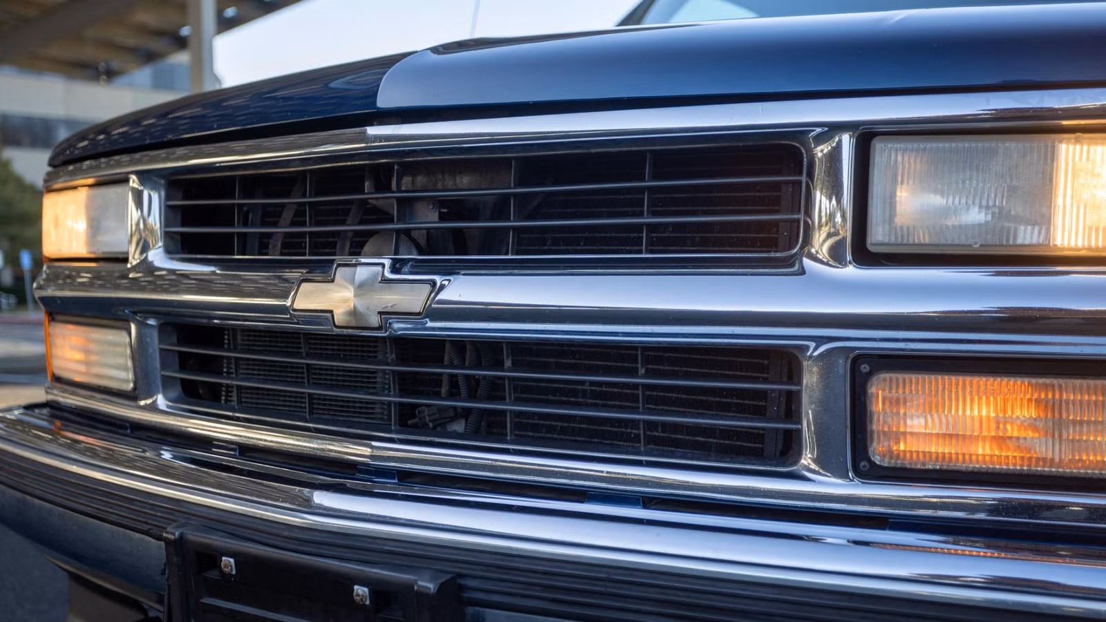 The GMT400 Suburban Is Quietly Becoming The Next Squarebody The GMT400 Suburban Is Quietly Becoming The Next Squarebody