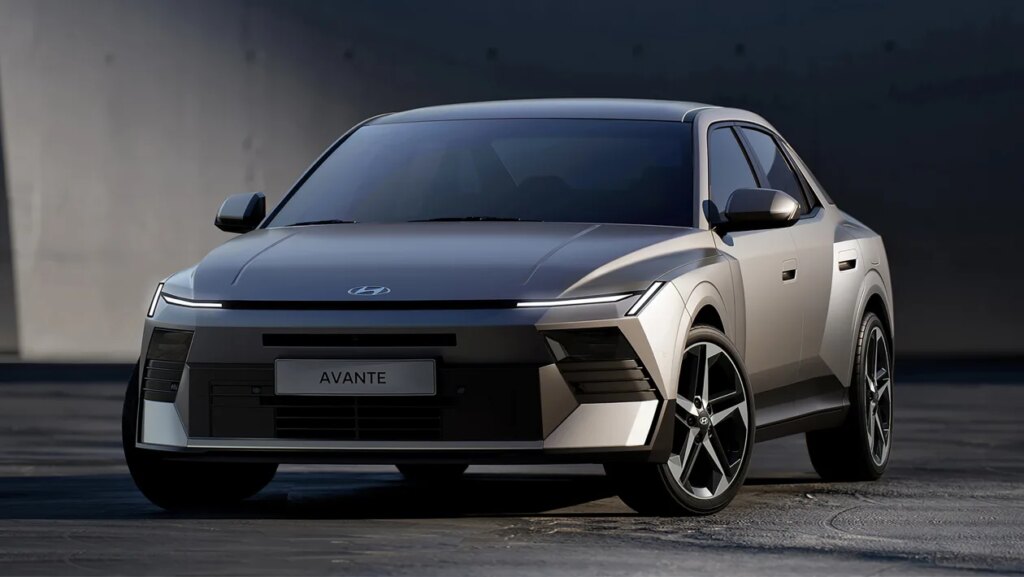 Wild new Hyundai Avante saloon says hello from the future Wild new Hyundai Avante saloon says hello from the future