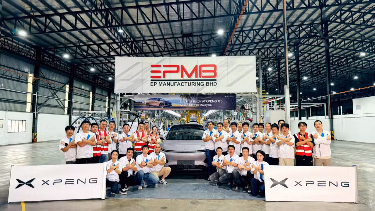 Xpeng rolls off first locally assembled G6 SUV in Malaysia The first locally assembled Xpeng G6 rolls off the line at EPMB Malaysia.