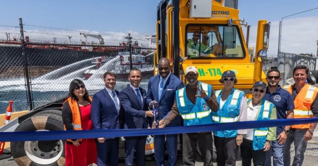 $383 million port grant to create 22,000 clean jobs in California