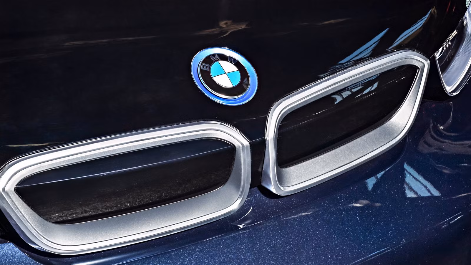 BMW’s Carbon Fiber EV Now Costs As Much As A Used Corolla, But Watch Out For One $21,000 Failure BMW's Carbon Fiber EV Now Costs As Much As A Used Corolla, But Watch Out For One $21,000 Failure