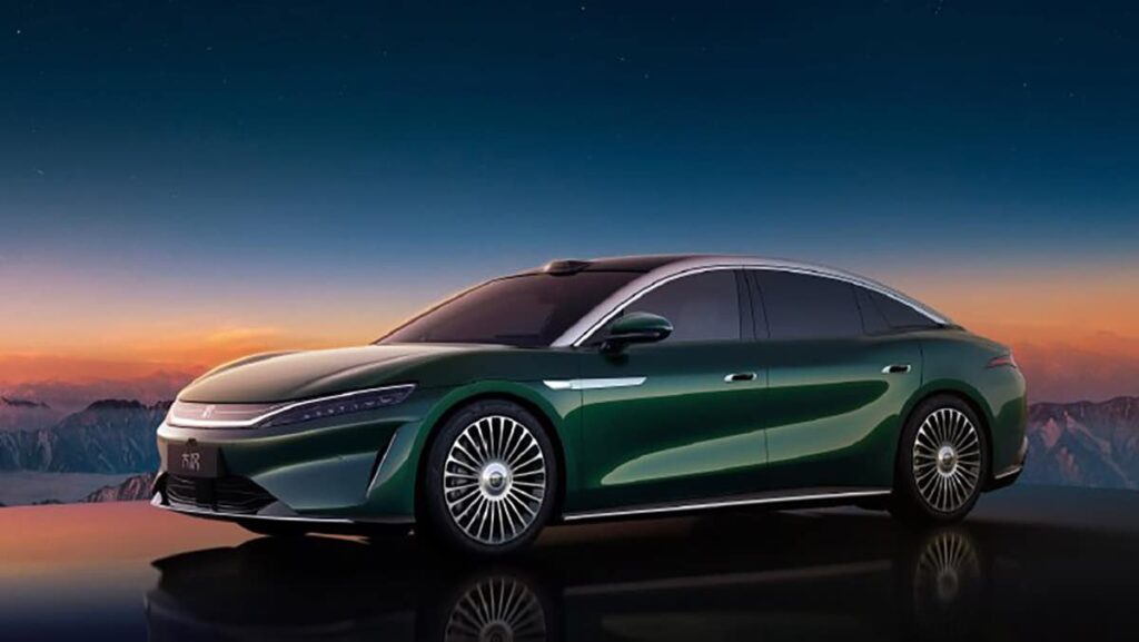 BYD teases 1,008-km Da Han EV ahead of Chengdu Auto Show debut in August BYD Da Han EV.