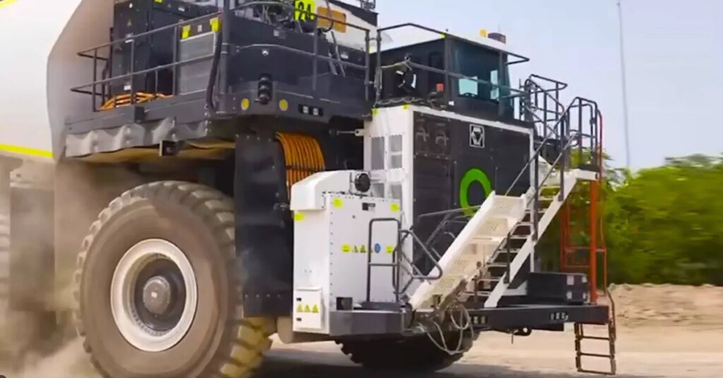 Fortescue CEO test drives 150 ton haul truck [video]