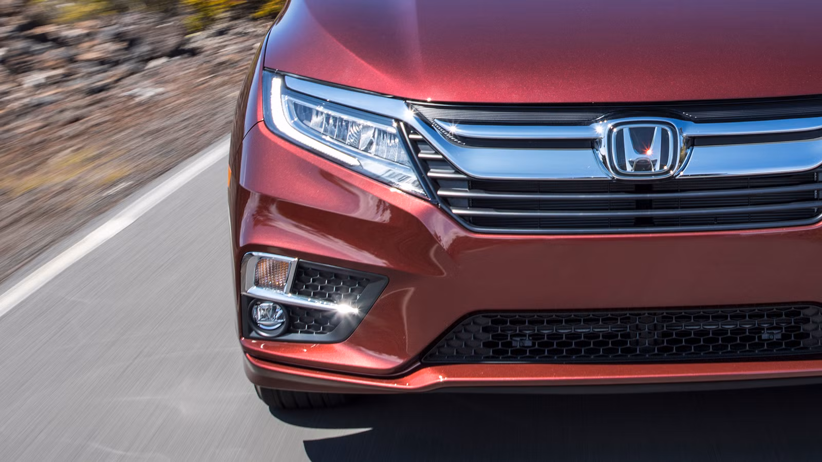 Honda Has A Rearview Problem With Over 300,000 Minivans Honda Has A Rearview Problem With Over 300,000 Minivans