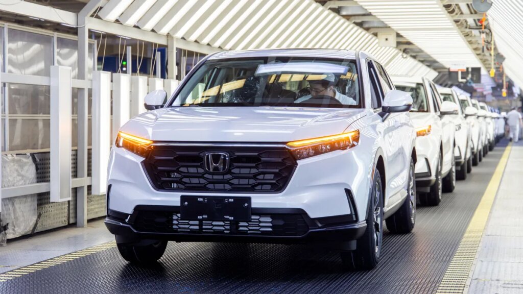 Honda Wrestles Title of America's Best-Selling Car From Ford and Toyota: TDS