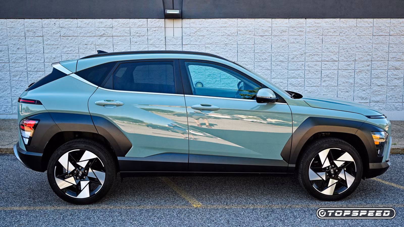 Hyundai Kona vs. Subaru Crosstrek vs. Toyota Corolla Cross: Which Wins? Hyundai Kona vs. Subaru Crosstrek vs. Toyota Corolla Cross: Which Wins?