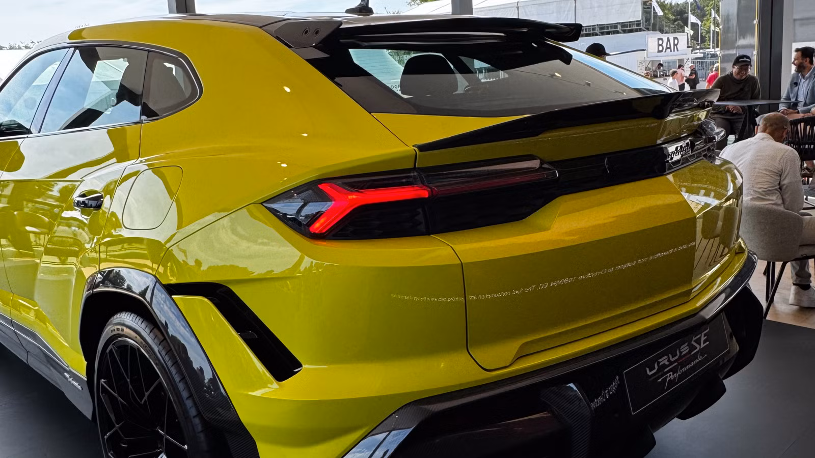 Lamborghini Says In-House Secret Sauce Is Better Than Audi’s Magical New Handling Helper Lamborghini Says In-House Secret Sauce Is Better Than Audi's Magical New Handling Helper