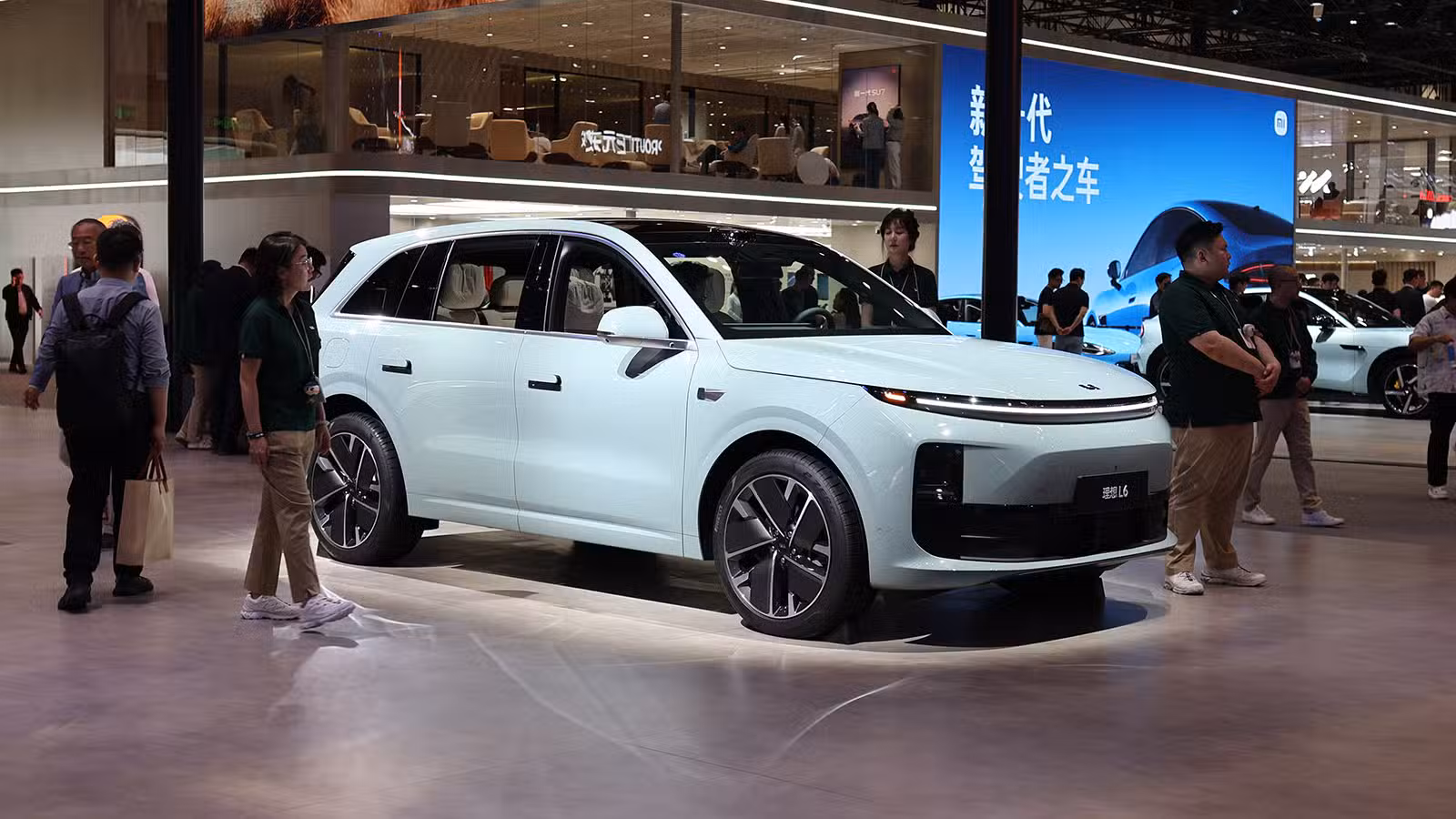 Li Auto’s new L6 set for potential price hike as costs surge A Li L6 on display at the Beijing Auto Show in April 2026.