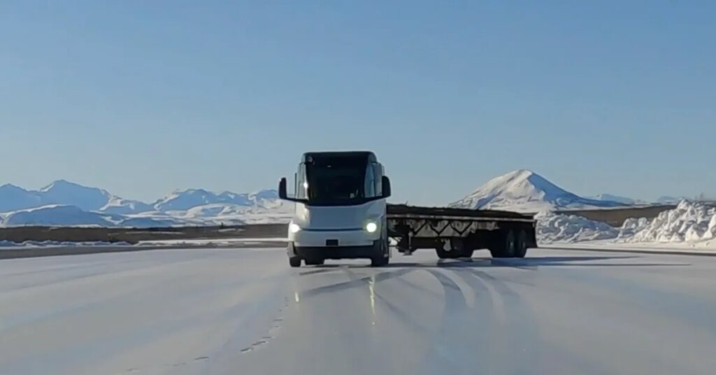 Musk says Tesla Semi self-driving is a year away, so truckers are safe Musk says Tesla Semi self-driving is a year away, so truckers are safe