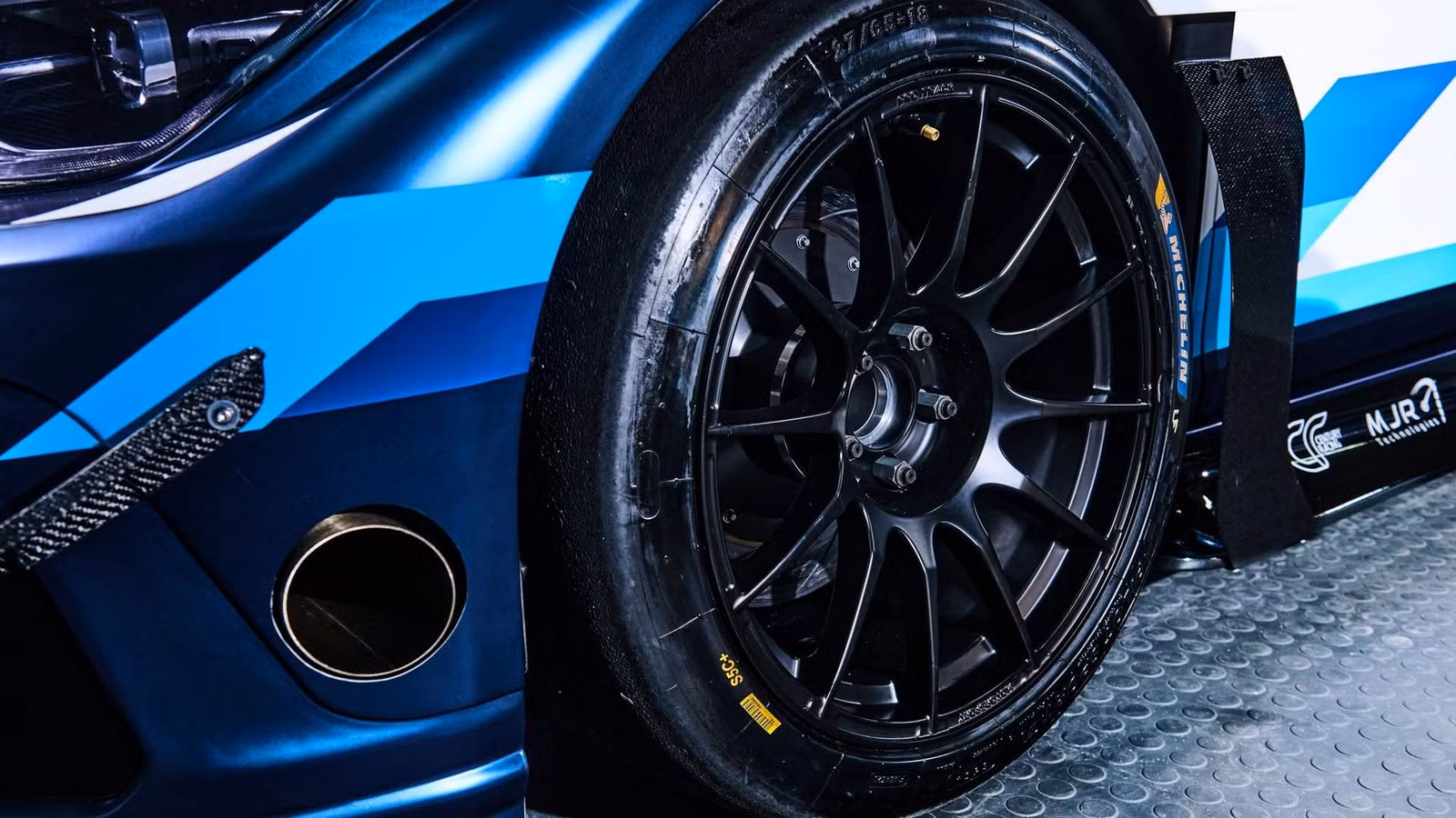 This Monster VW GTI Will Climb Mountains Thanks To Its 1,000-HP Audi Engine This Monster VW GTI Will Climb Mountains Thanks To Its 1,000-HP Audi Engine