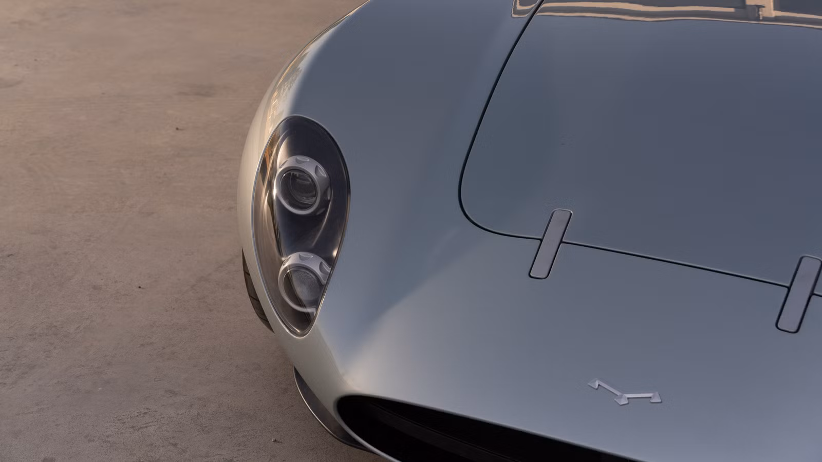 This Niche Italian Sports Car Is A Real Manual Coupe Ferrari Won’t Build This Niche Italian Sports Car Is A Real Manual Coupe Ferrari Won't Build