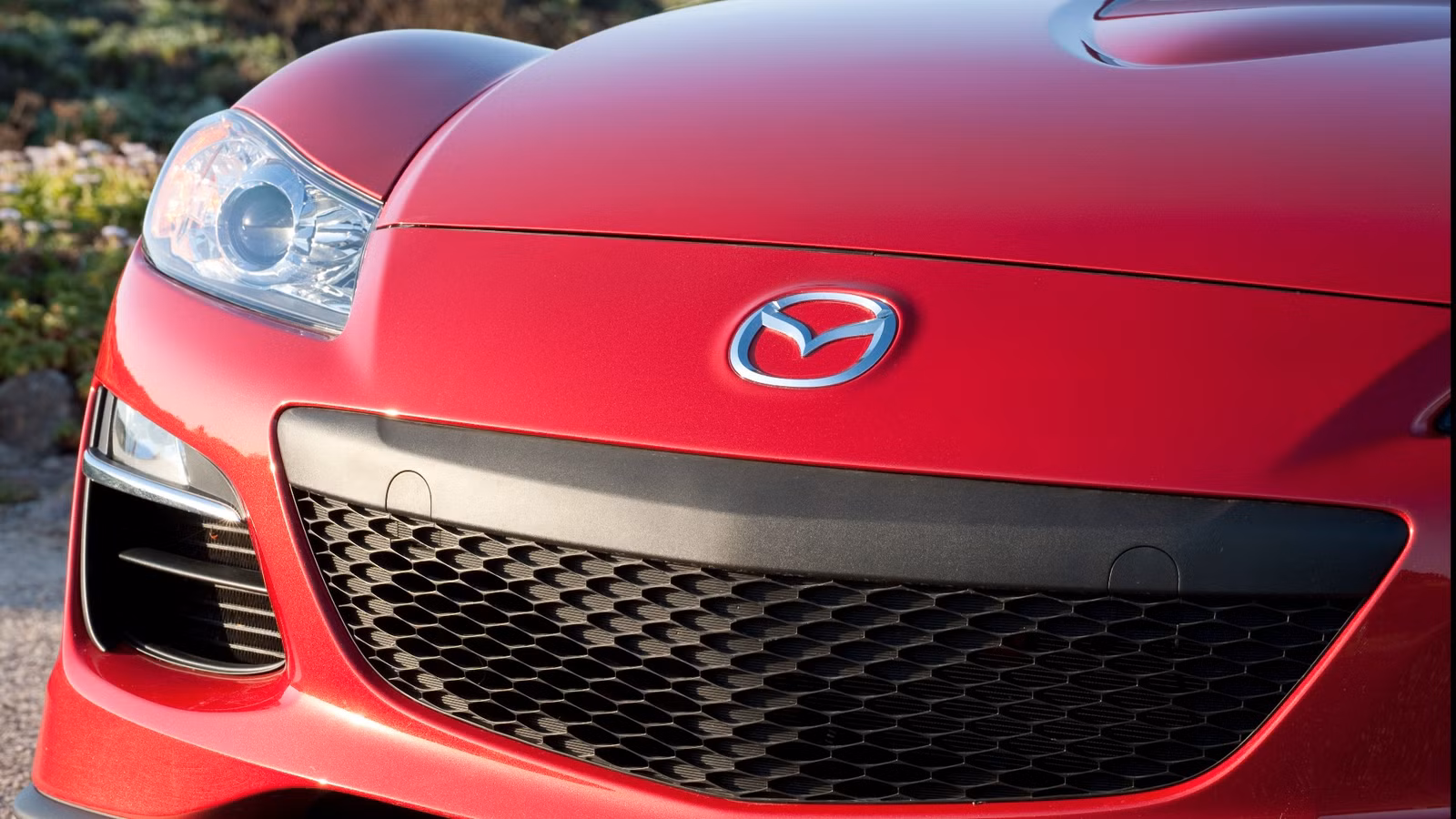 How The Mazda RX-8 Reinvented The Sports Car Formula How The Mazda RX-8 Reinvented The Sports Car Formula