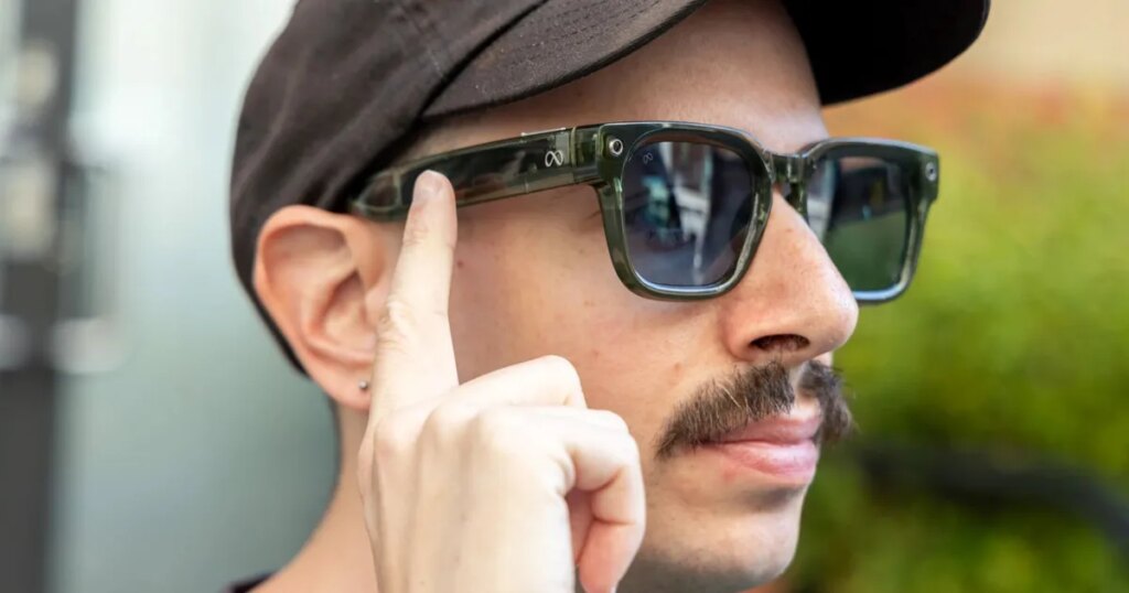 Meta’s facial recognition smart glasses idea just resurfaced in a patent Meta’s facial recognition smart glasses idea just resurfaced in a patent