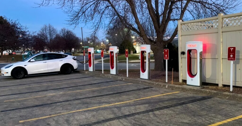 Tesla plans massive new V4 Supercharger in San Francisco Tesla plans massive new V4 Supercharger in San Francisco