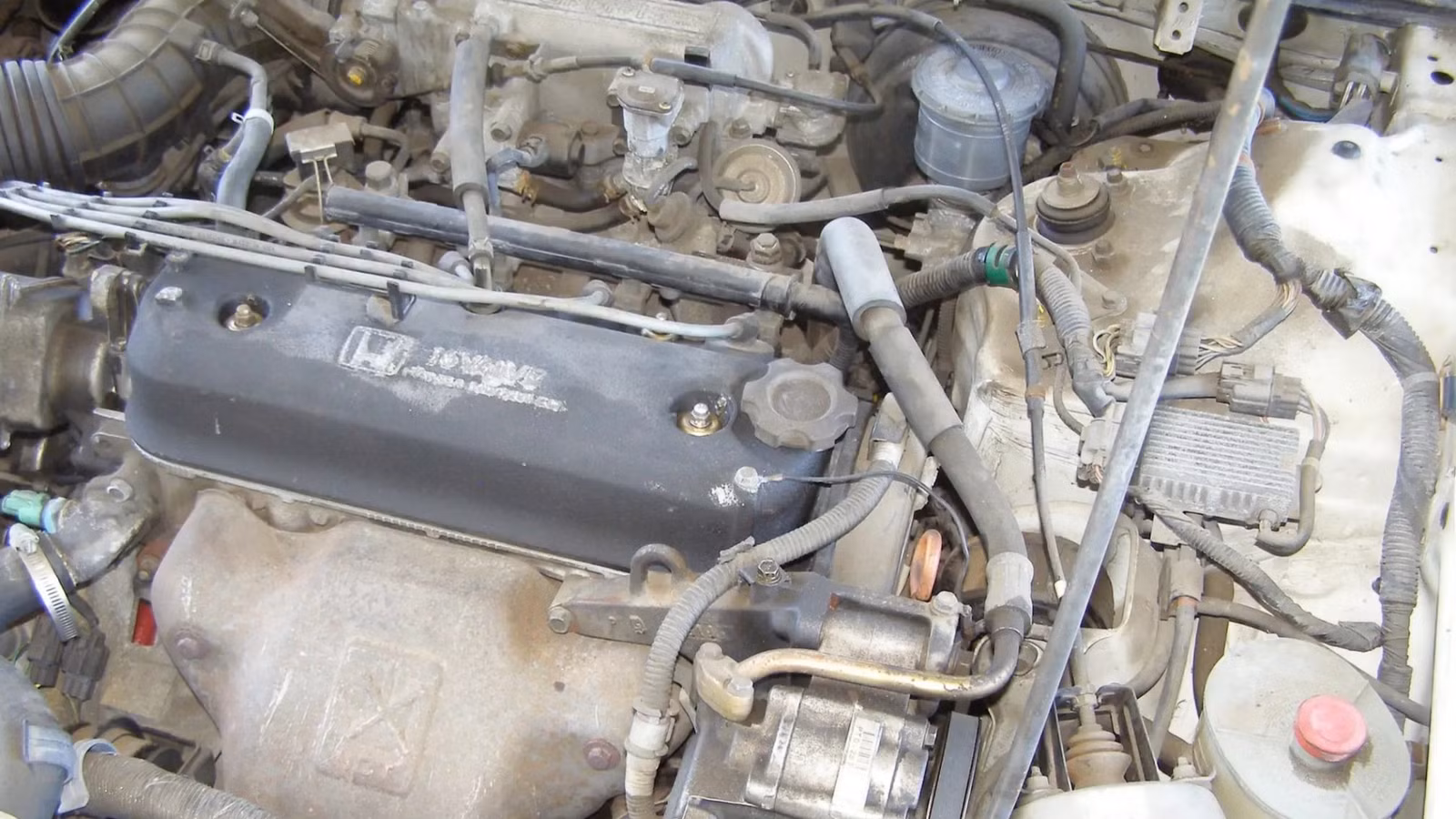 The ’90s Honda Engine That Routinely Hits 300,000 Miles On Basic Maintenance The '90s Honda Engine That Routinely Hits 300,000 Miles On Basic Maintenance