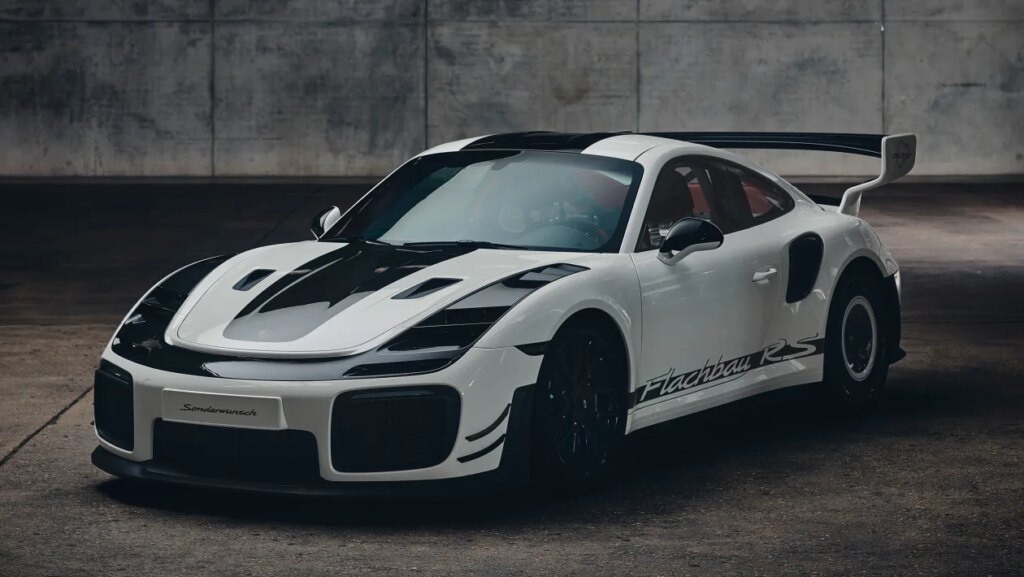 New Porsche 911 Flachbau RS – pictures The Flatnose is back! New Porsche 911 Flachbau RS honours ‘Moby Dick’ race car