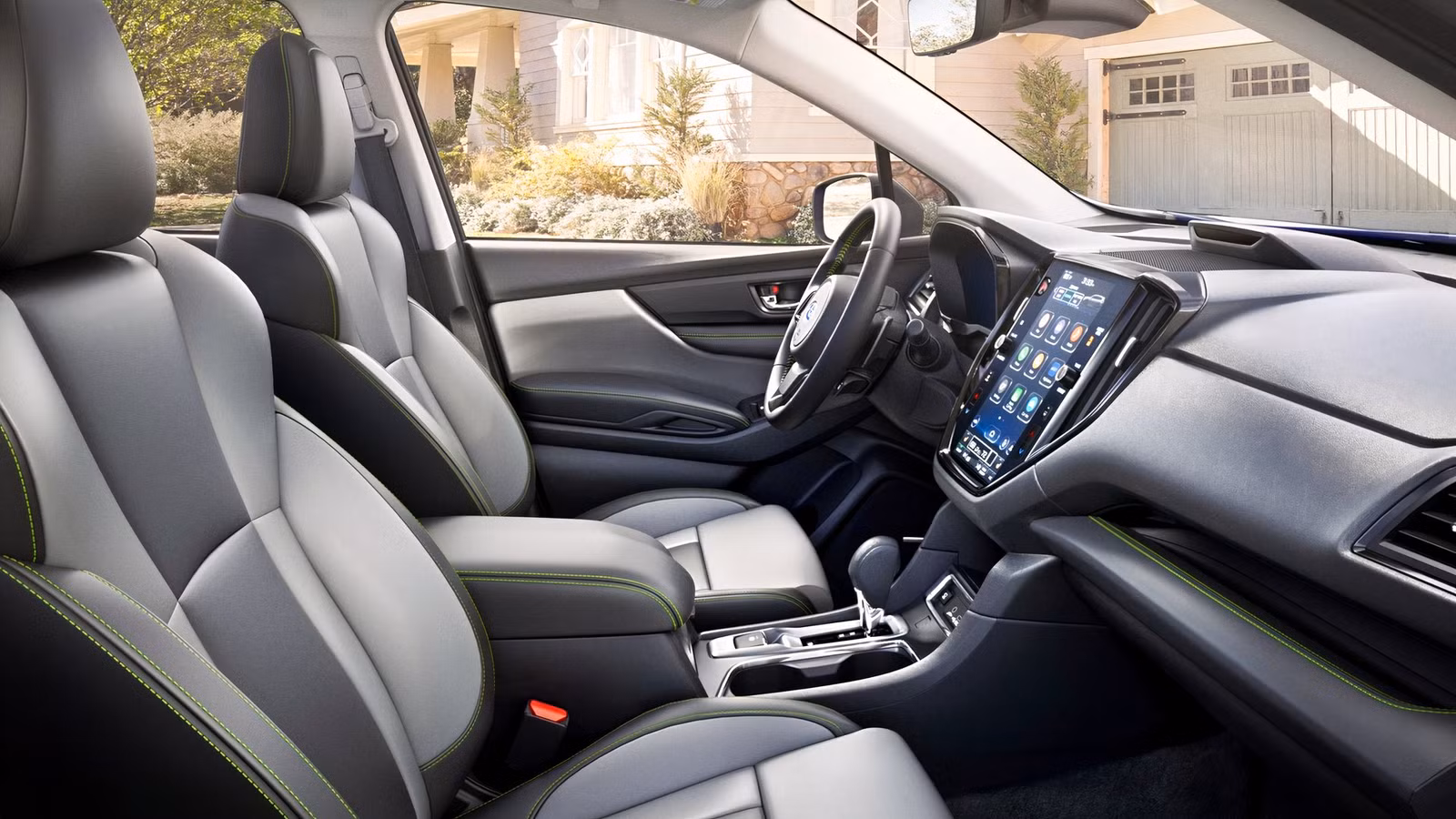 There Are Only 2 New Cars Available With A CD-Player, And It’s A Stupidly Expensive Option There Are Only 2 New Cars Available With A CD-Player, And It's A Stupidly Expensive Option