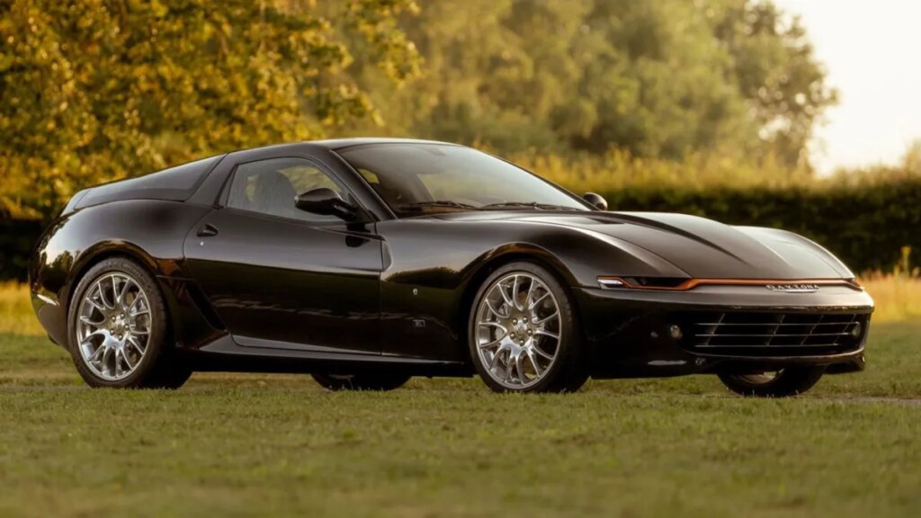 There’s Only One of These Coachbuilt Ferrari Shooting Brakes With a Big V12, and You Can Own It There's Only One of These Coachbuilt Ferrari Shooting Brakes With a Big V12, and You Can Own It