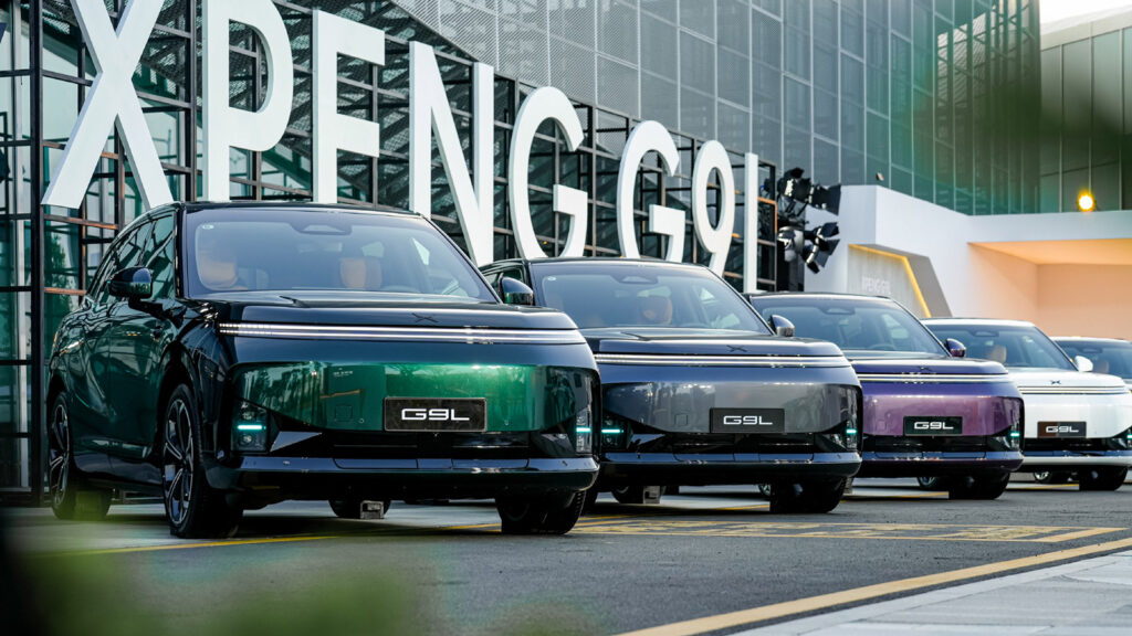 Xpeng G9L.