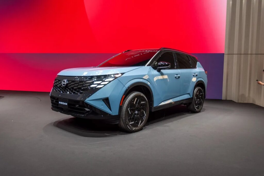 2027 Nissan Rogue Hybrid Wants To Win You Over With Refinement and 40 MPG for $37,065