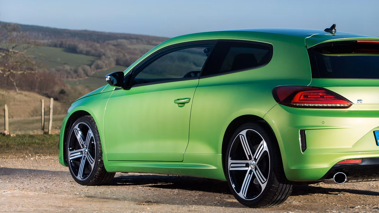 5 Thrilling Hot Hatches Every Gearhead Must Drive At Least Once 5 Thrilling Hot Hatches Every Gearhead Must Drive At Least Once