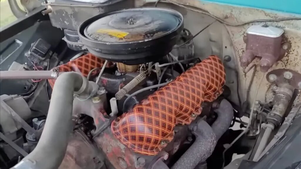 GMC Offered Plaid Valve Covers as a Factory Option in 1963