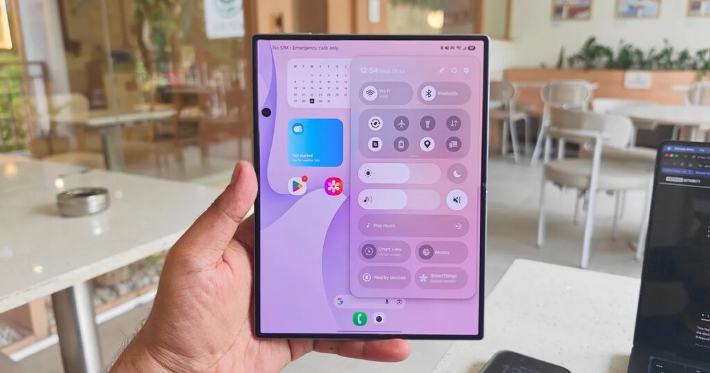 Galaxy Z Fold 8 owners are coming across a strange screen defect, but Samsung says it's completely normal