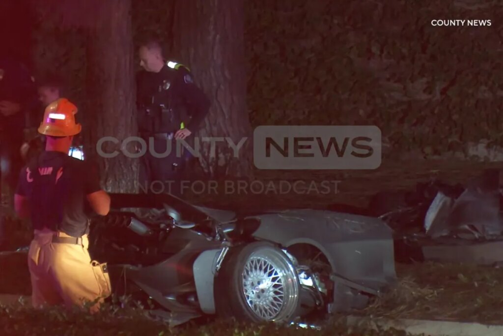 Late-Night McLaren Crash Kills Well-Known Cars and Coffee Founder Late-Night McLaren Crash Kills Well-Known Cars and Coffee Founder