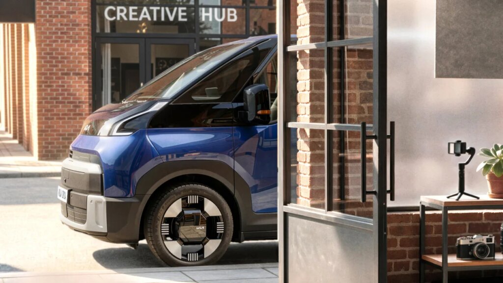 New Kia PV7 teased as our Family car of the Year’s bigger brother New Kia PV7 teased as our Family car of the Year’s bigger brother