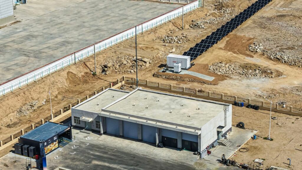 Nio opens its first fully solar-powered battery swap station in China Aerial view of Nio